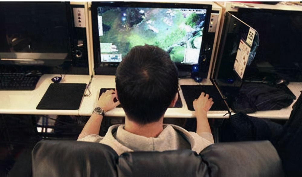 全校最差学渣逆袭考上顶尖大学,北大逆袭刘泽乾