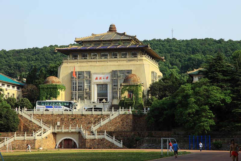 武大中南医院和武大人民医院,武大中南医院和武大口腔