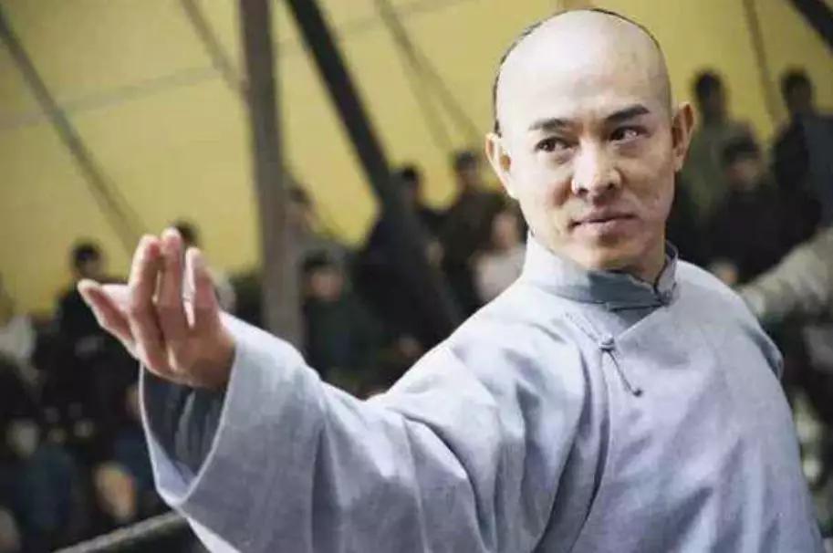 战狼2为啥被嘲笑,战狼2为什么突然火爆了