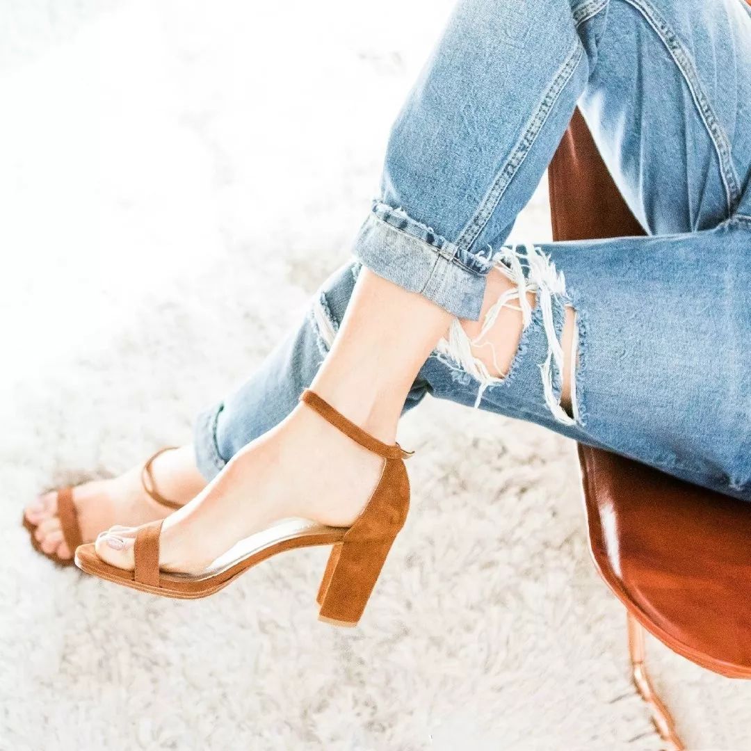 杨幂和肯豆现在的照片,杨幂与肯豆穿的高跟鞋