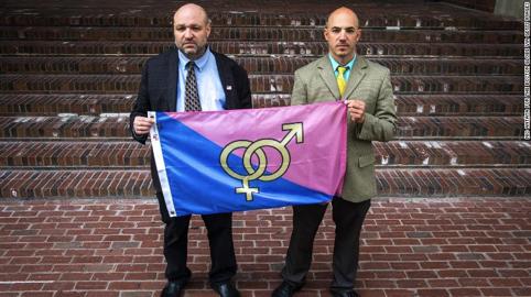 美国“直男”举行“异性恋*行游**”？结果反对者比*行游**的还多