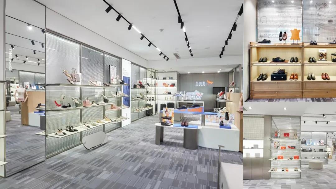 红蜻蜓能飞多高,红蜻蜓动作