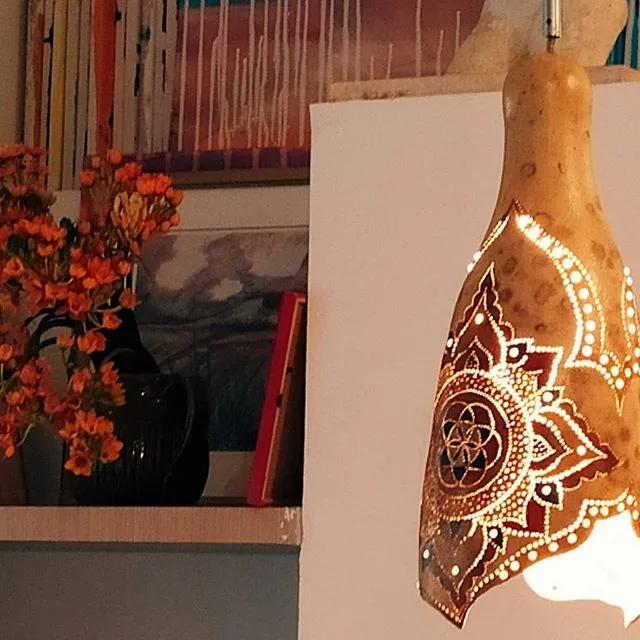 日本主妇用葫芦做灯,一个卖出1000高价:精致的手作真值钱