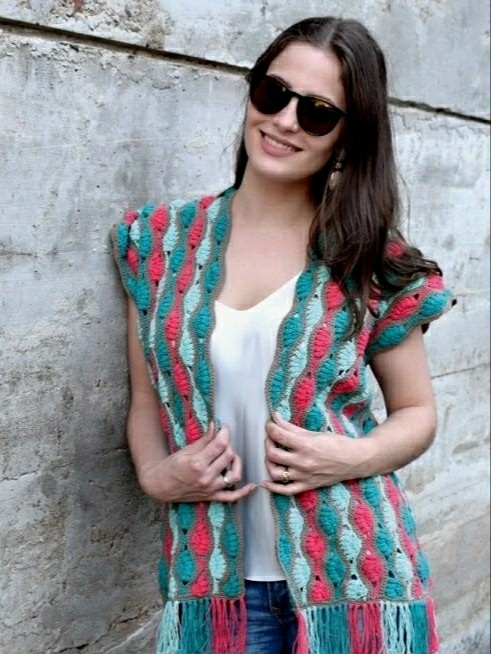 漂亮又好看的披肩视频,女士最漂亮的披肩外套