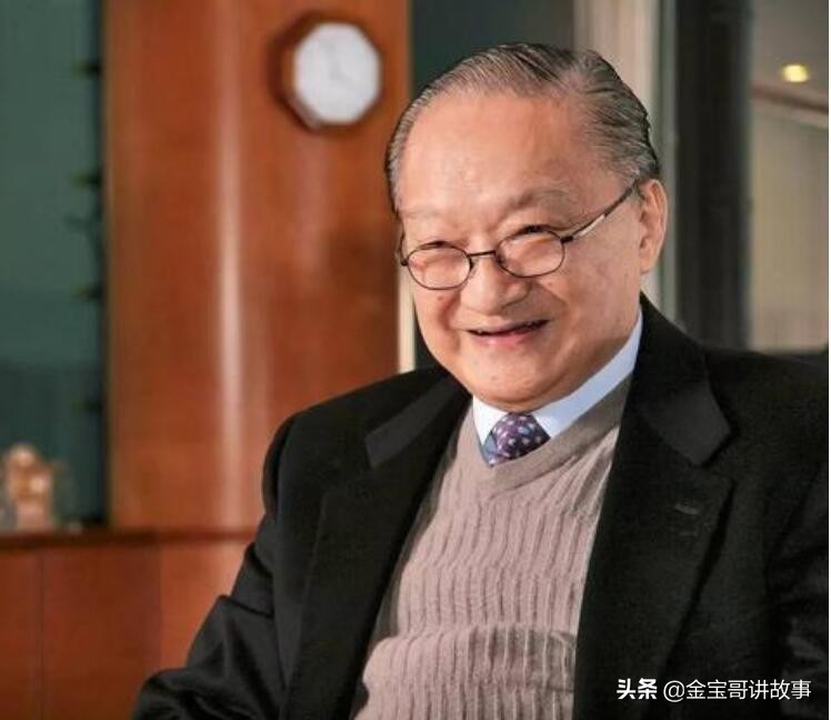 周伯通和金轮打成平手,神雕侠侣周伯通vs金轮法王谁赢了