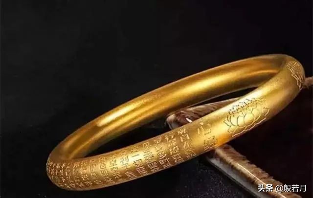 生气后买黄金,黄金金珠手串容易瘪吗