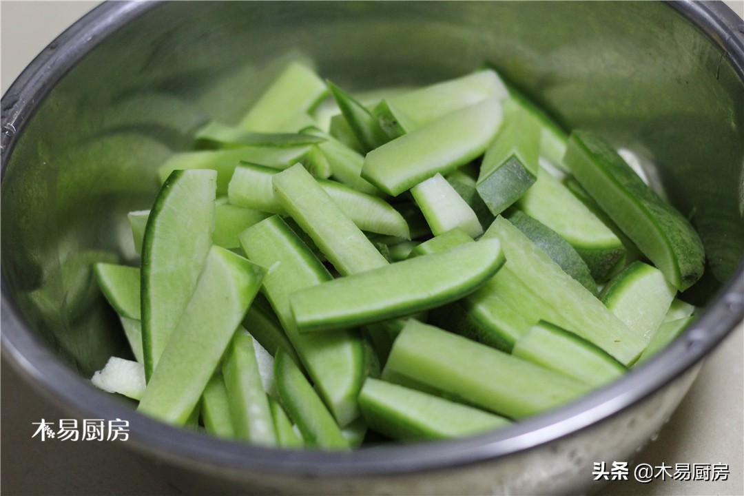 冬吃萝卜夏吃姜萝卜的神仙吃法,腌萝卜咸菜又脆又好吃的做法