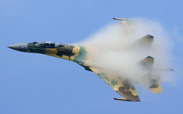 苏35发电量,苏35内部航电