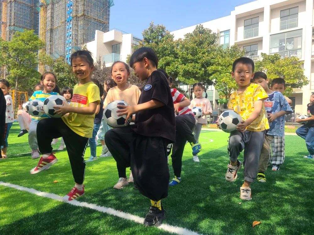 足球魅力在哪里呢,唯有足球真实魅力
