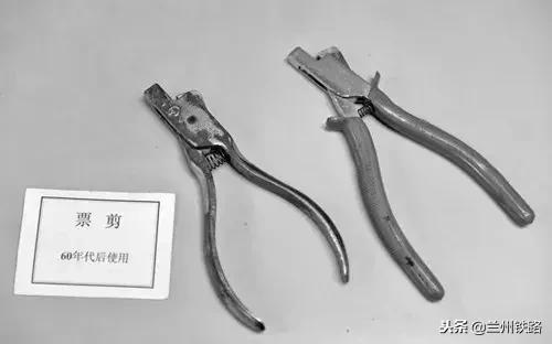 中国铁路制服发展史的图片,中国铁路制服发展历程