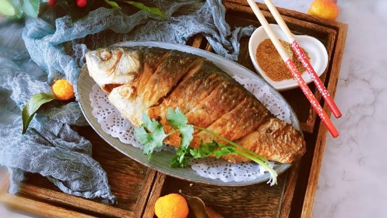 很小的鲫鱼煎鱼怎么煎好吃,海鲫鱼怎么煎鱼好吃视频