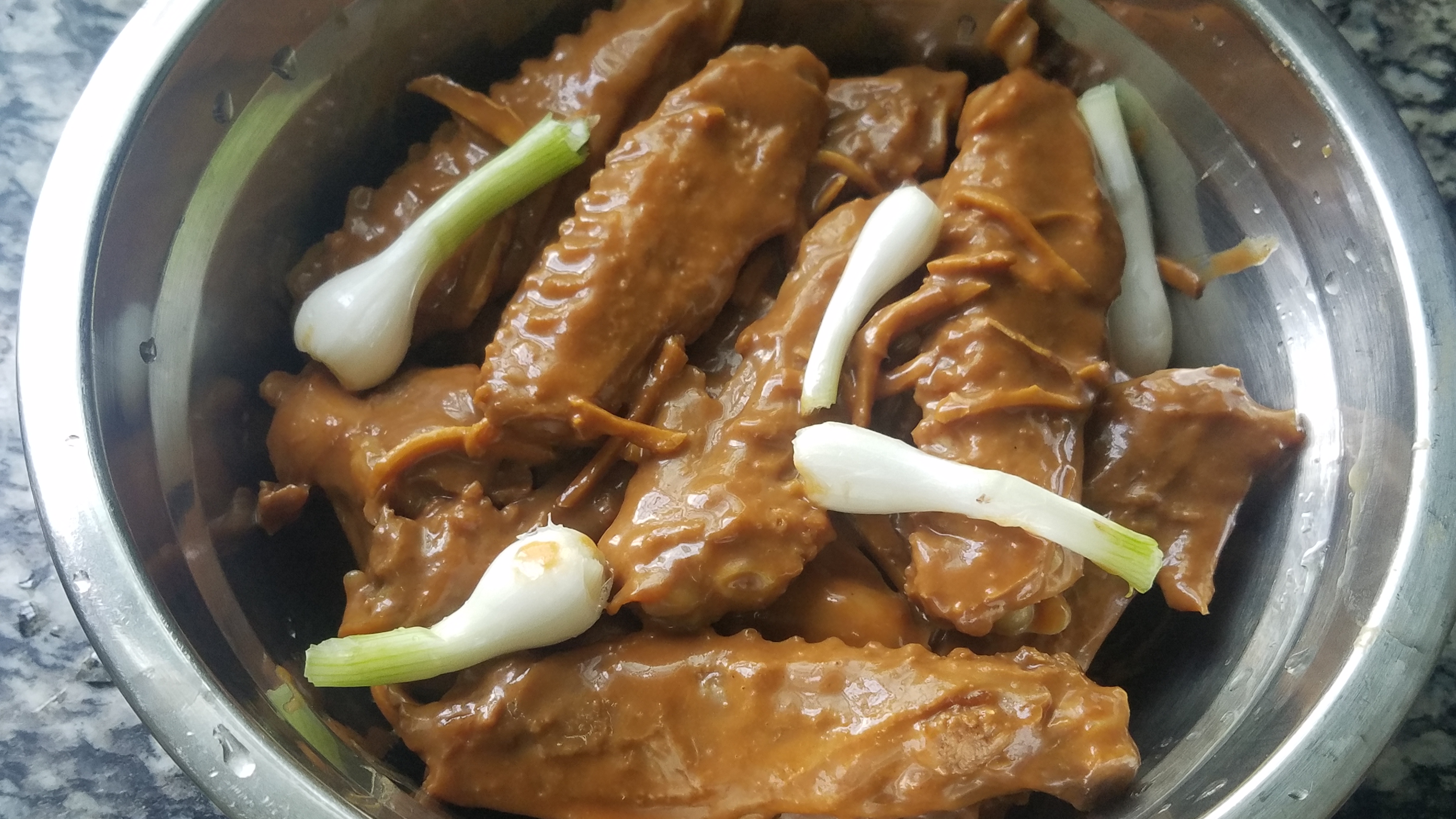 鸭翅中怎么做软烂入味,怎么把鸭翅鸭脚软烂入味