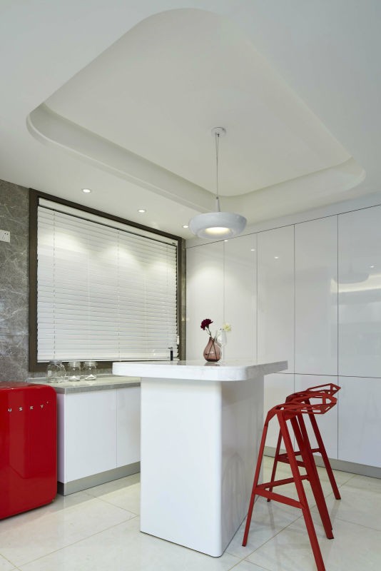 140平米现代简约家装效果图,102平米两室一厅装修现代轻奢