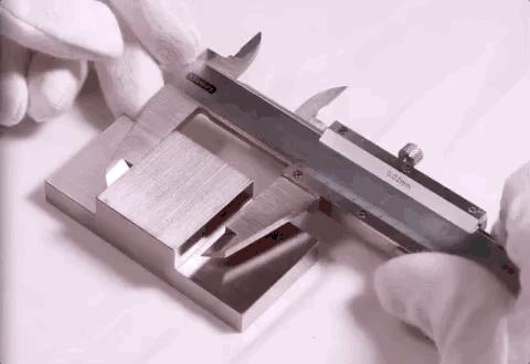 高精度游标卡尺怎么用,机械的游标卡尺带表