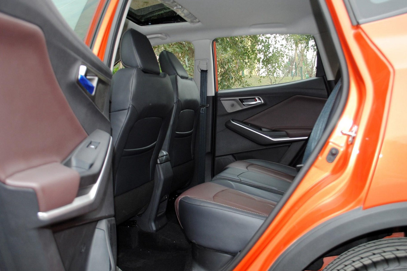 新款长安cs15什么价位,售6.19万元起长安全新cs15上市