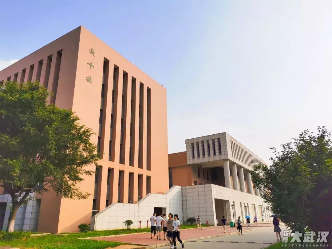 武汉科技大学的机械学院,武汉科技大学医学院和临床学院