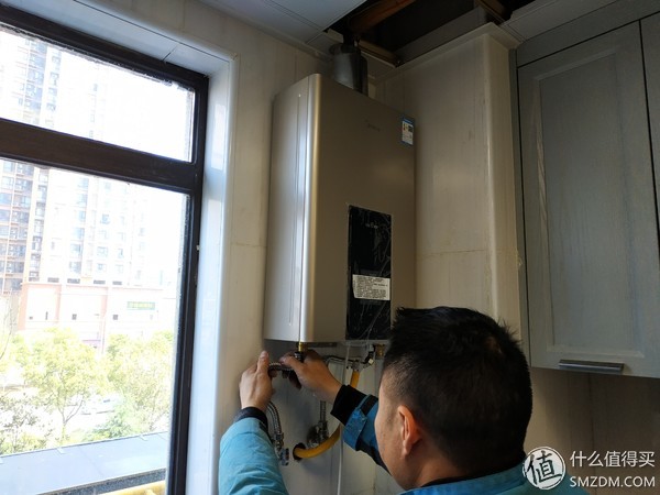 美的pm3水伺服热水器怎么样,美的水伺服燃气热水器ks3