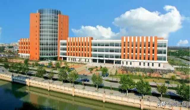 高校图书馆面积排名,西安高校图书馆排名