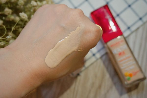 200元以下不暗沉的好用的粉底,超级便宜但好用的粉底液