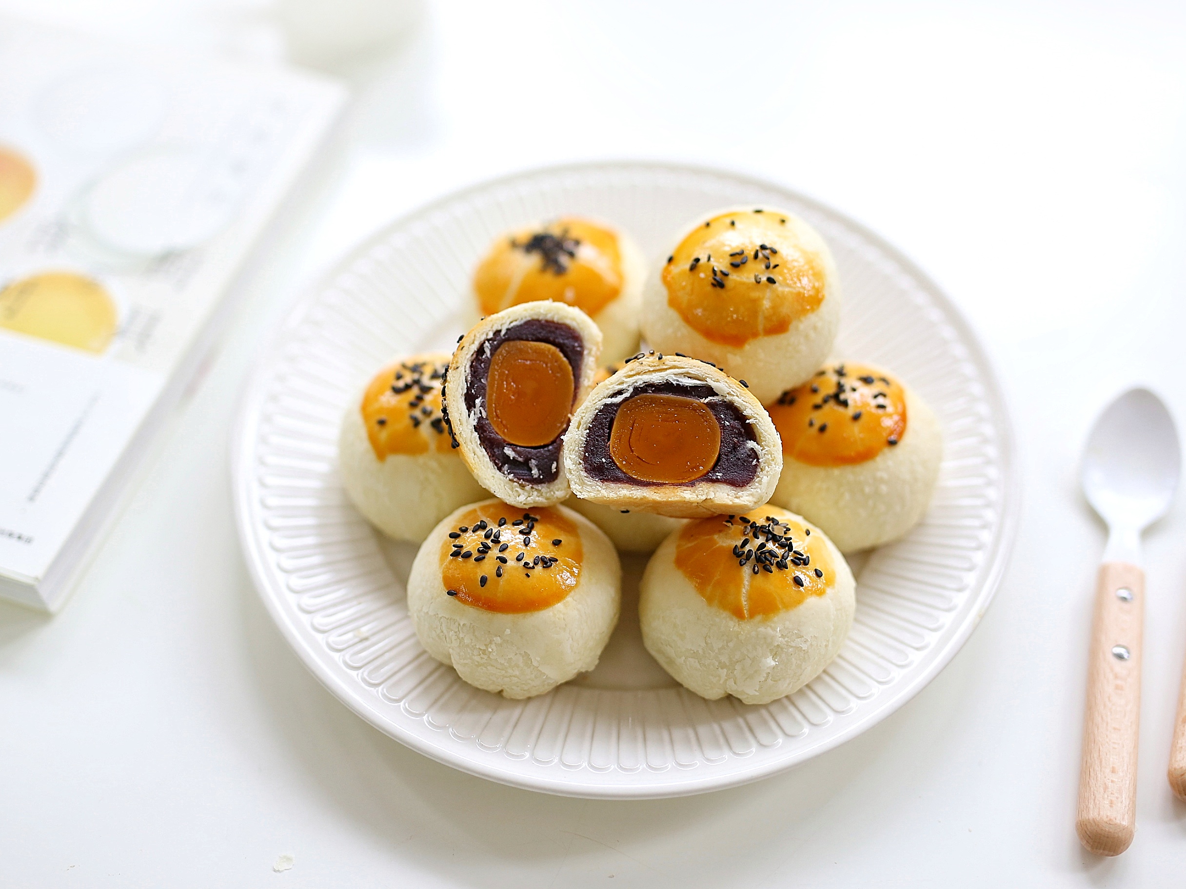 不用烤箱怎么做蛋黄油酥,蛋黄酥可以不用猪油做吗