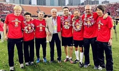 足球队医药箱应备哪些药物,足球队医用药箱准备