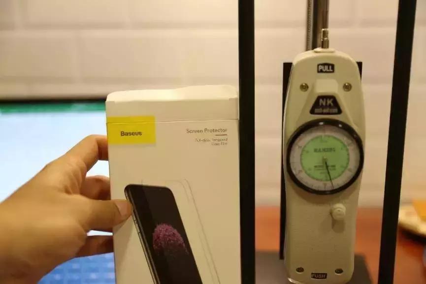 iphone最好贴什么样的钢化膜,iphone13钢化玻璃膜