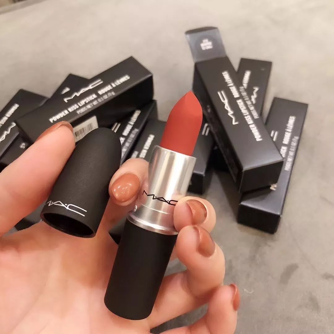 最近比较爆火的网红单品,推荐几款适合年轻人的网红产品