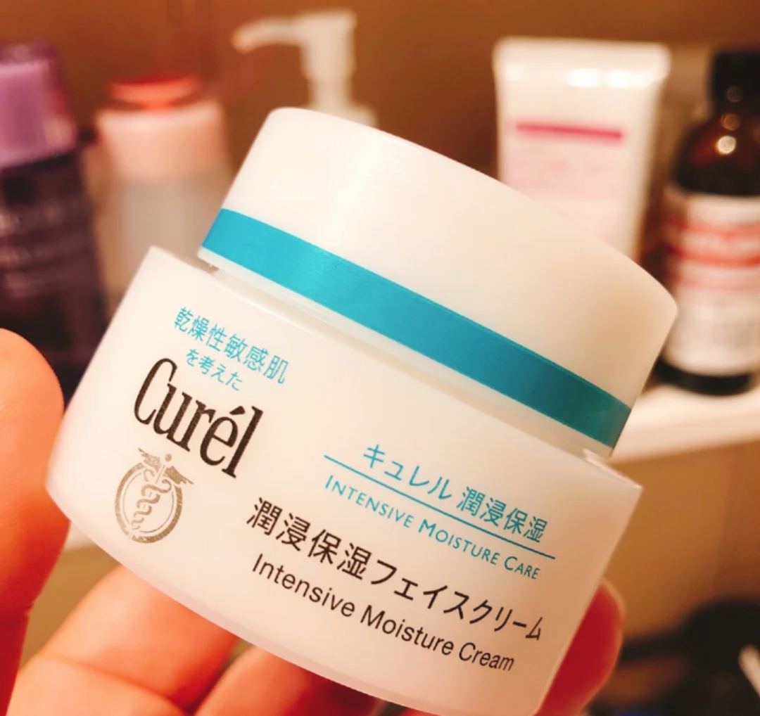 珂润和科颜氏高保湿面霜哪个好用,断货王面霜