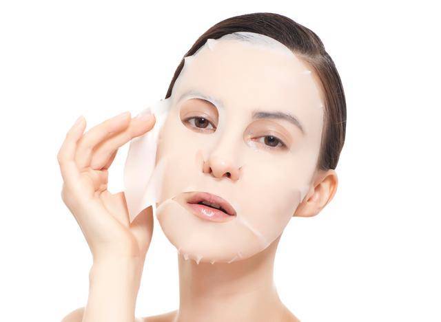 夏天皮肤出油擦粉底液脱妆怎么办,夏天脸部出油小妙招