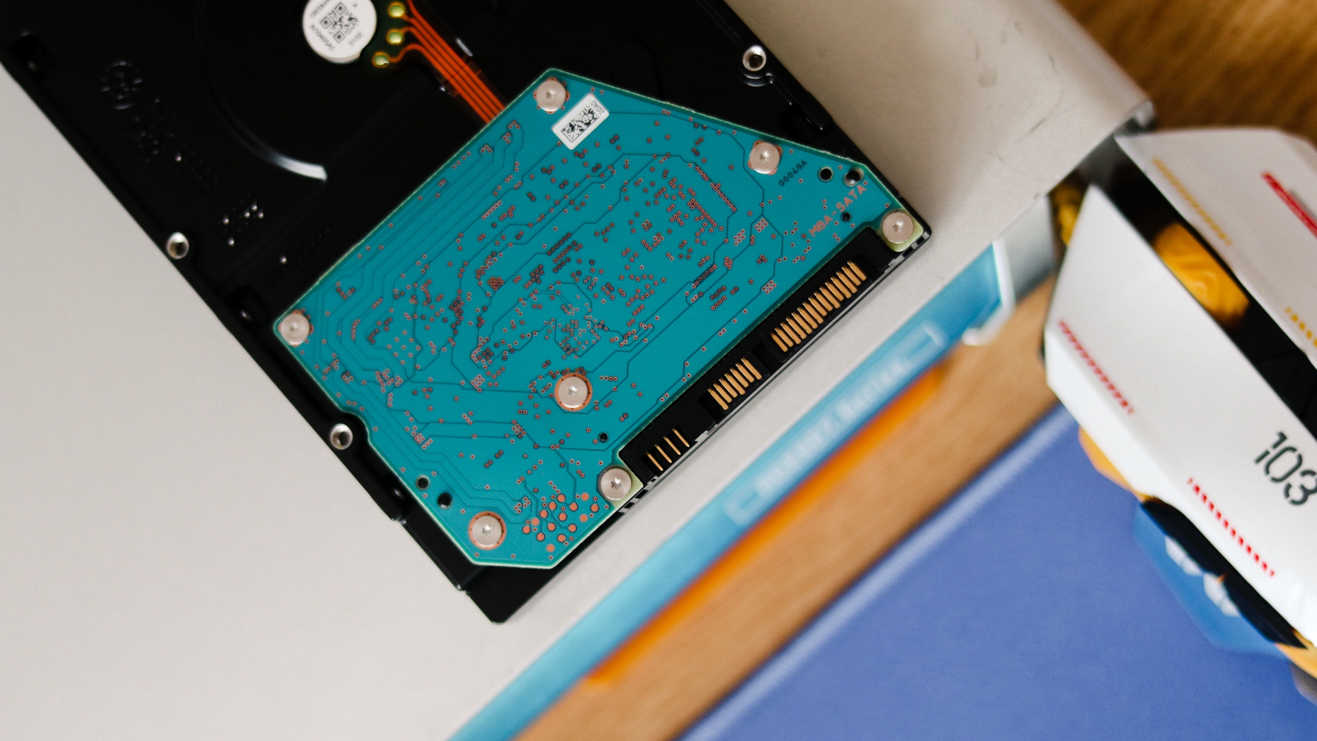 东芝硬盘n300,nas硬盘东芝n300和希捷酷狼