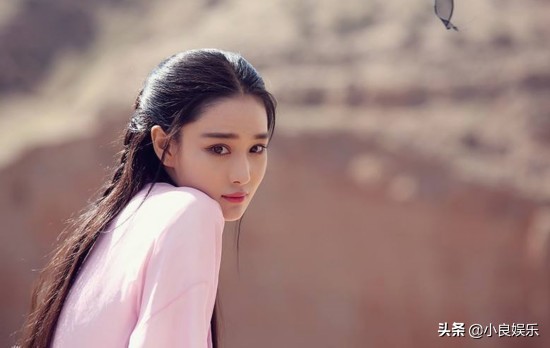 张馨予官宣是什么时候,张馨予用一张照片成功迈入娱乐圈