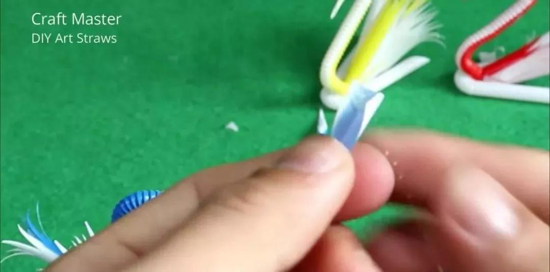 七彩的吸管剪一剪,DIY的蜗牛,天鹅,简直太像了(附教程)