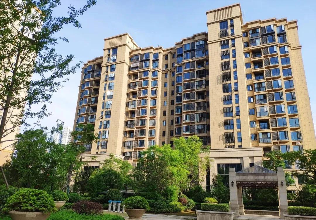 太意外！单价1万住光谷核心？一二手倒挂严重