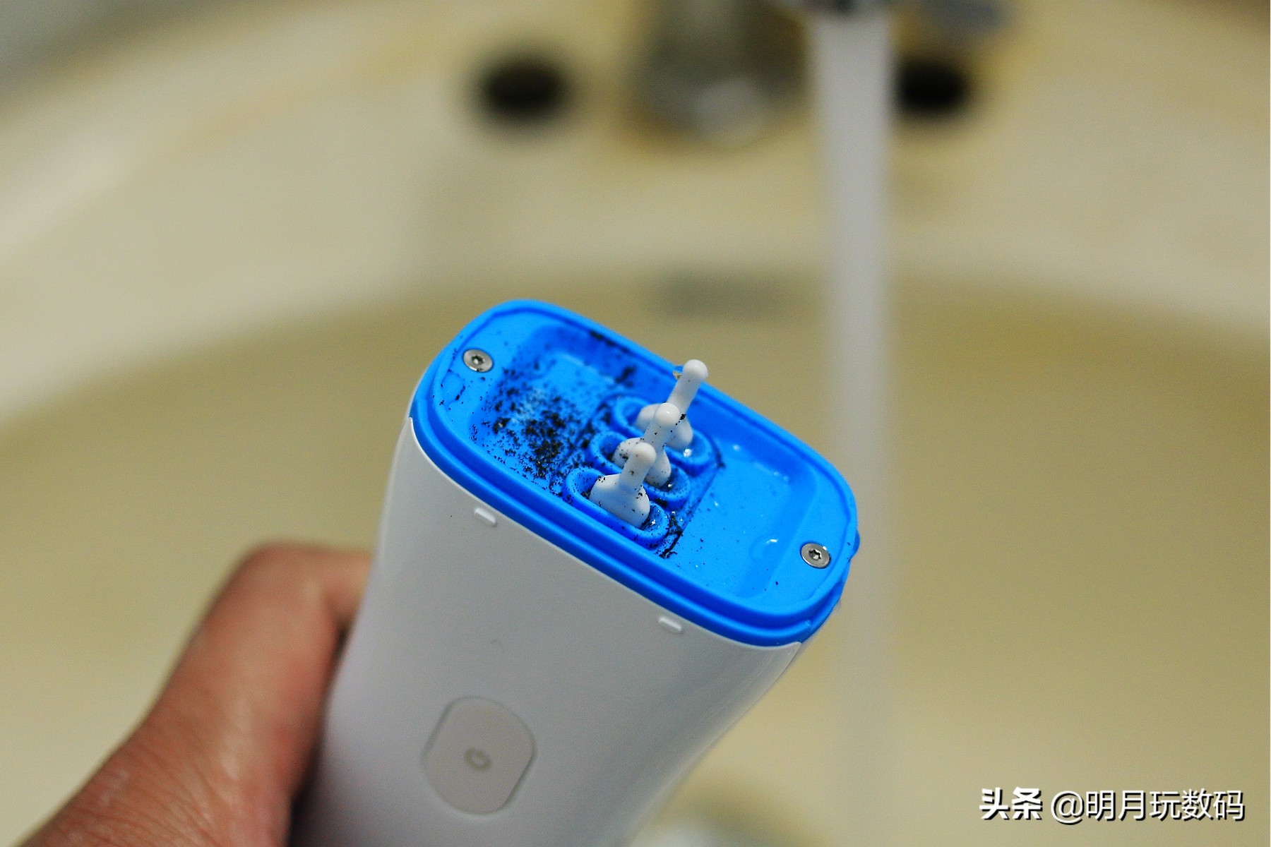 最好用的迷你剃须刀测评,飞利浦剃须刀哪款最好最实用测评