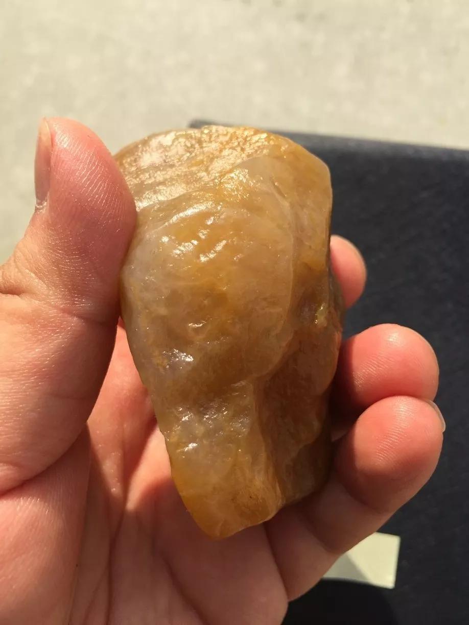 怎么鉴别寿山田黄的品质,寿山田黄价格在线鉴定