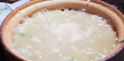 @海口夜猫子，夜深了你还不想睡？就来碗鸽粥慰藉你孤寂的肠胃