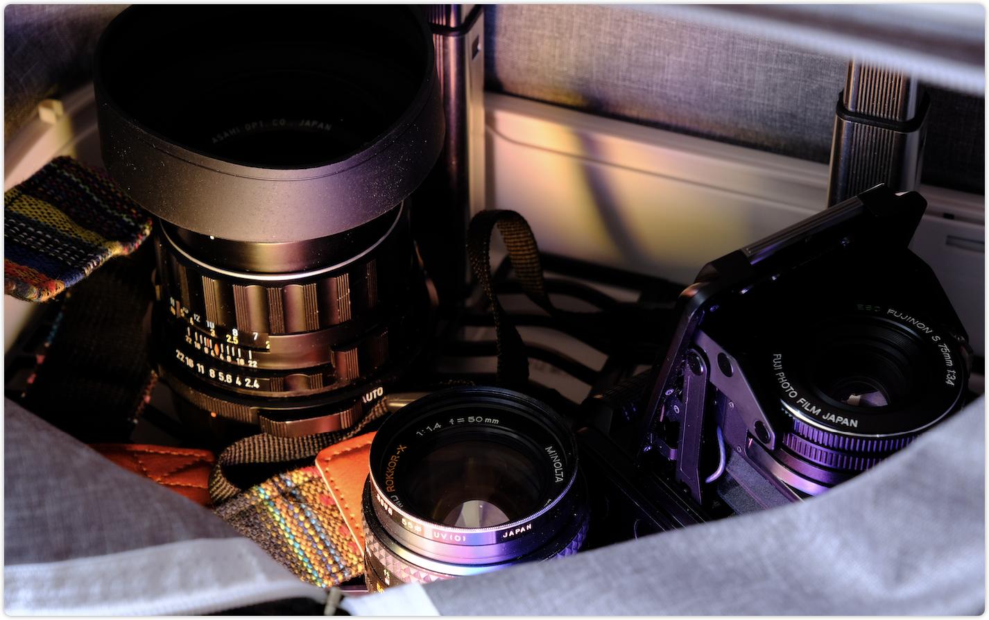 回南天来袭防潮妙招你值得拥有 (客厅地板回南天除湿防潮神器)