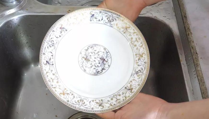 洗洁精的成本多少钱,做洗洁精简单方便实用