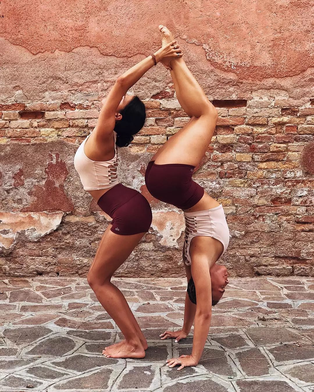 程潇大v抹胸裙蓝色,程潇黑色吊带粉色短裙