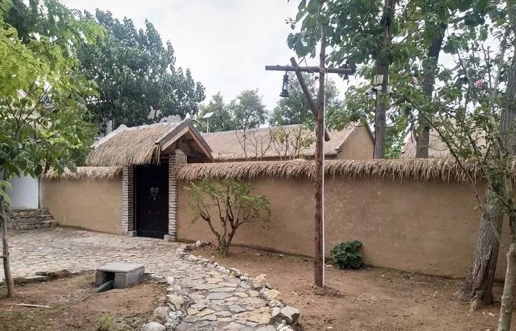 微山岛与京杭大运河,京杭大运河附近小院