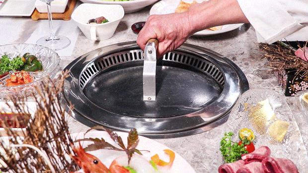 厦门超贵贵贵贵“保姆烤肉”！一口627元！借钱也要来吃……