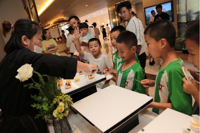 杩介灏戝勾绛戞ⅵ璧涜禌,杩介灏戝勾瓒崇悆闈掕