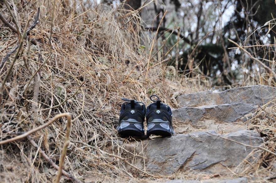 senselead跟绿巨人是一个牌子吗,绿巨人徒步鞋测评