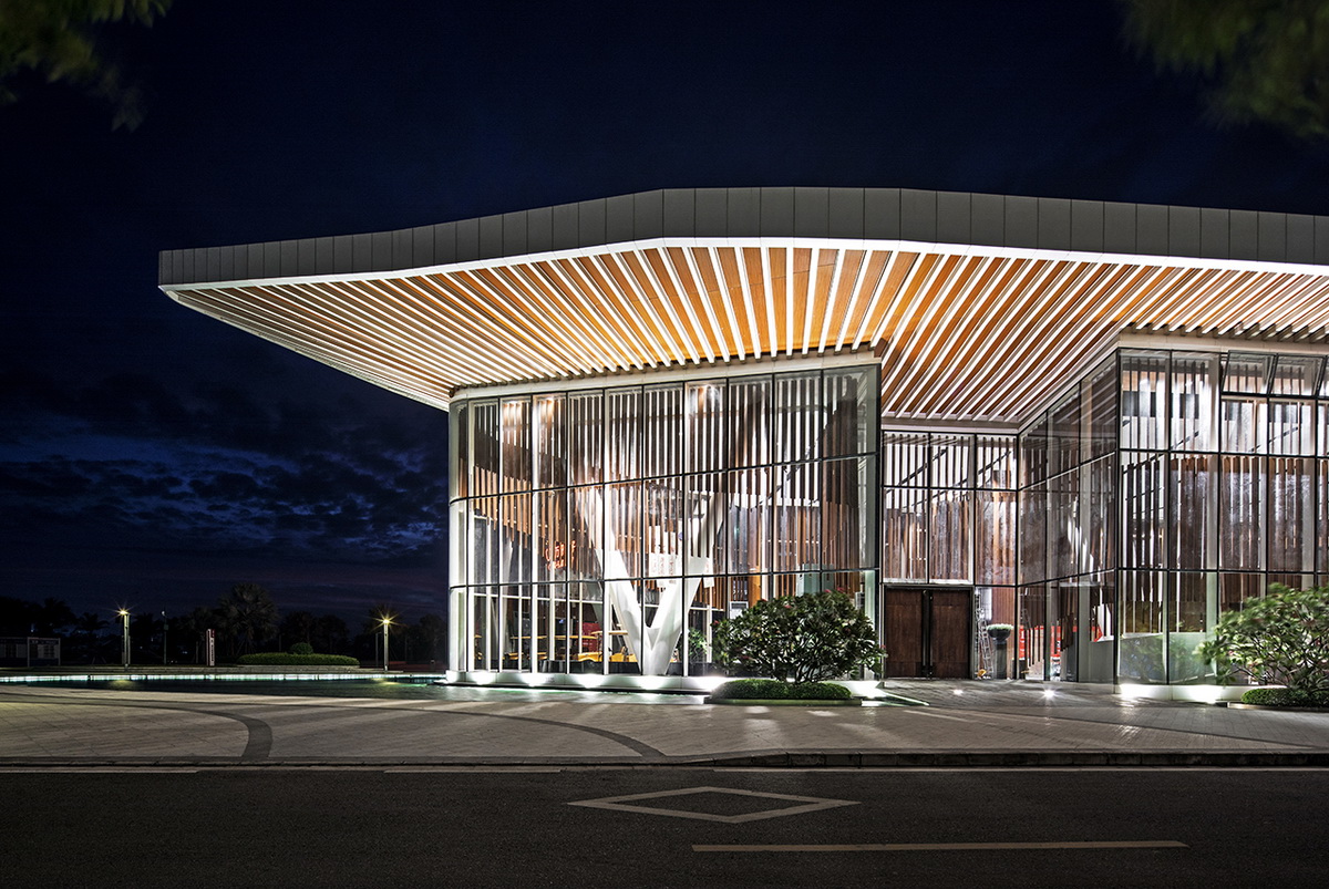 漂浮的船,漂浮的游轮