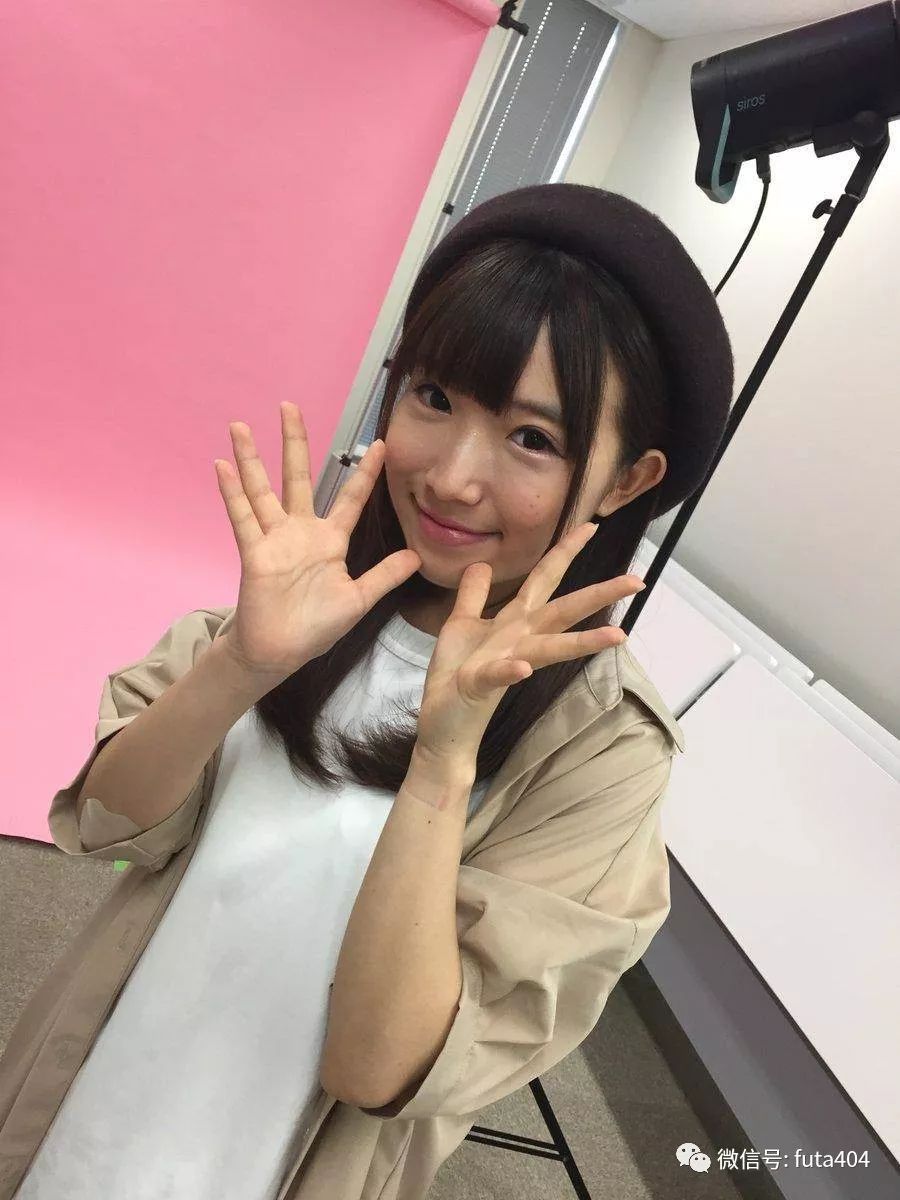 这叫黑狐动画不是WHITEFOX白狐社制作！