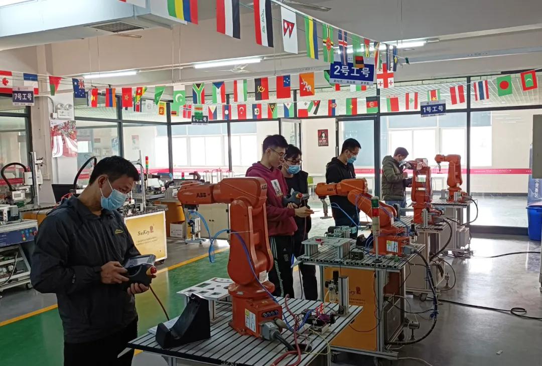 江门工业机器人培训机构,江门工业机器人培训视频教程