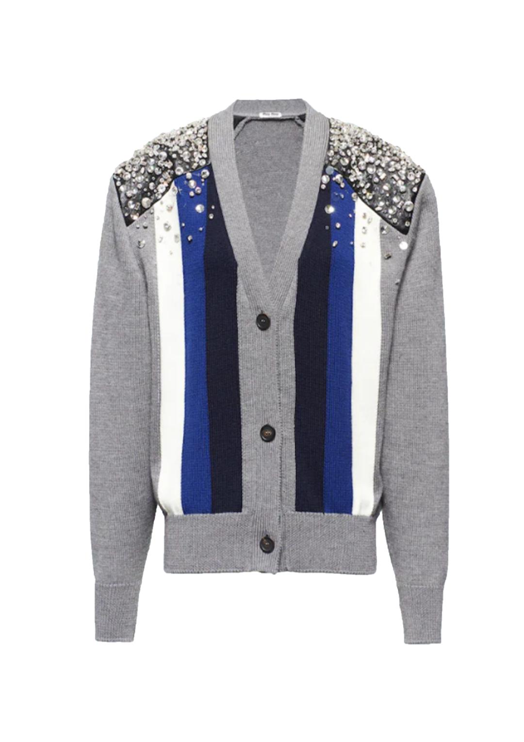 虞书欣穿的可爱灵动的衣服,自己认为适合虞书欣的衣服