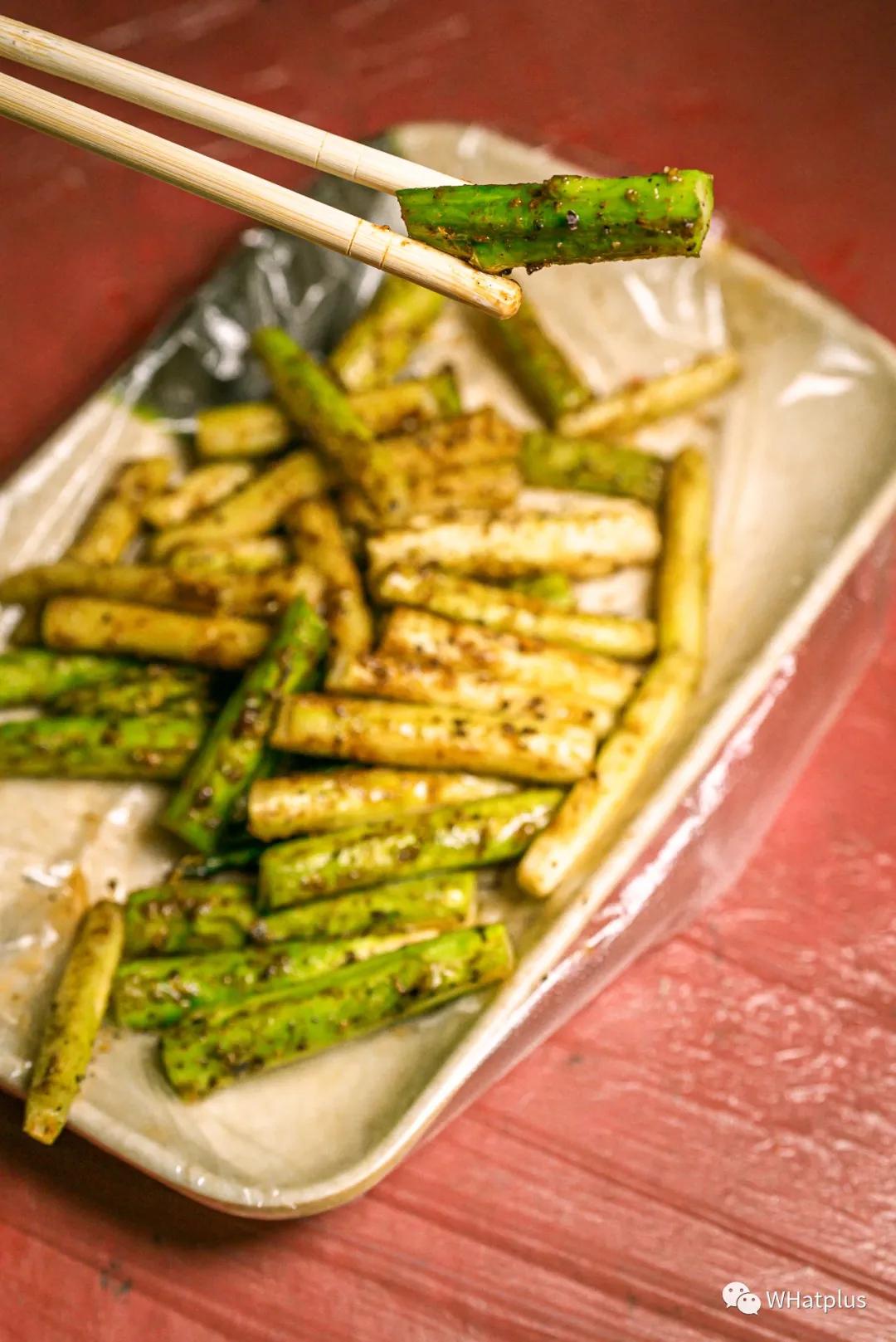 只有一张桌子的烧烤,只有3张桌子的川菜馆