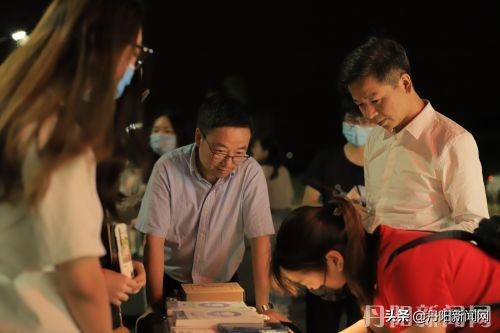 南师大中北学院音乐节,南师大中北学院北大门夜市