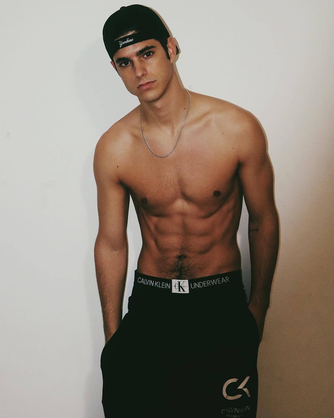 17件必买的潮流单品男,男士穿搭值得购买的单品